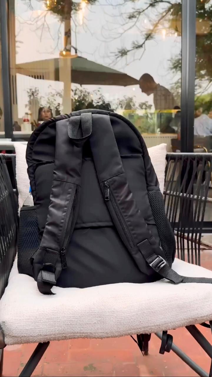 Carbon Fiber Traveller's 16" Laptop Backpack
