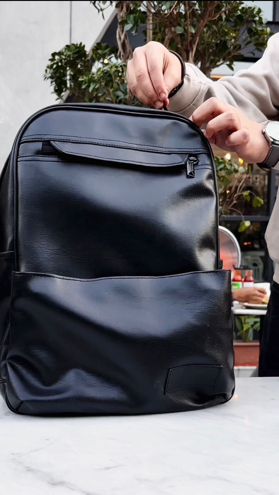 Carbon Fiber Traveller's 16" Laptop Backpack