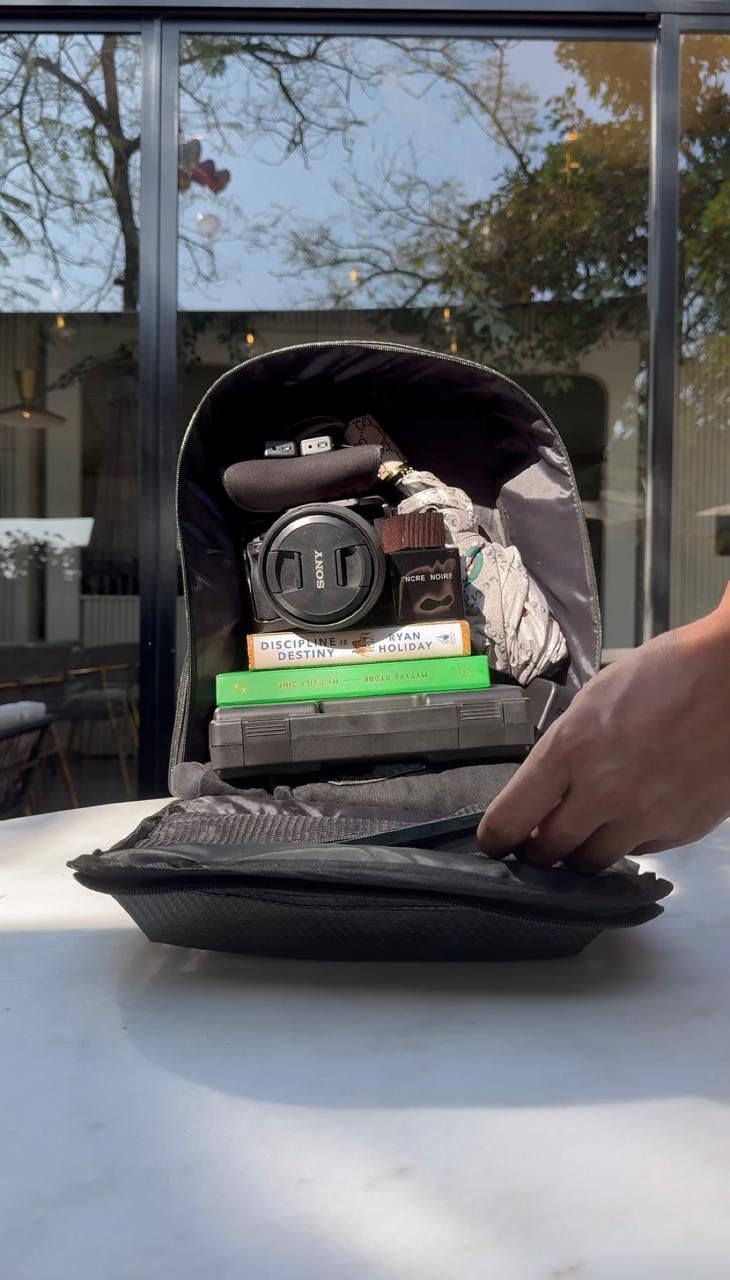 Carbon Fiber Traveller's 16" Laptop Backpack