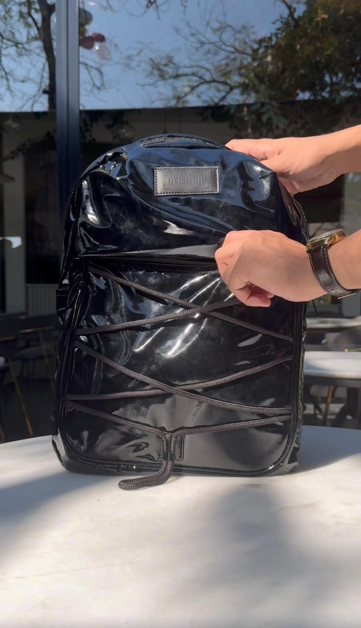 Carbon Fiber Traveller's 16" Laptop Backpack