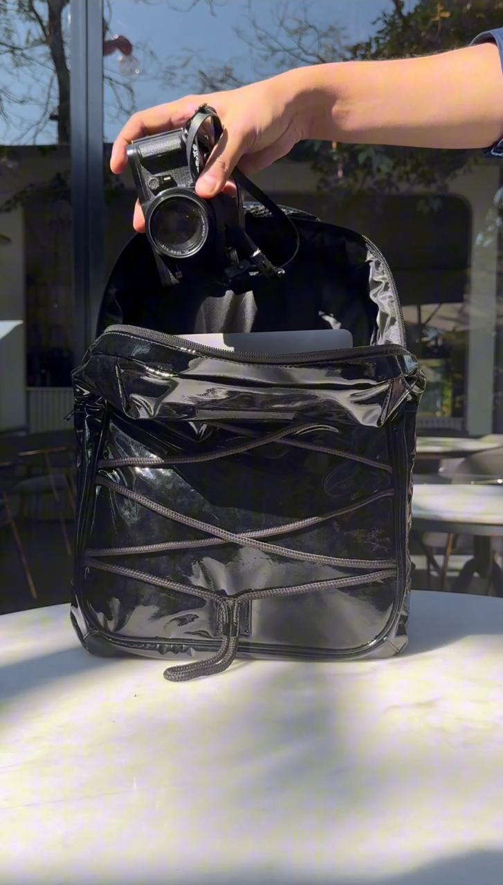 Carbon Fiber Traveller's 16" Laptop Backpack